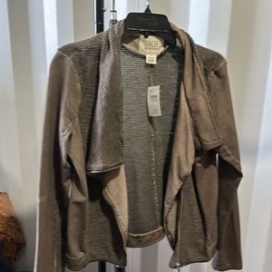 Asymmetric zip jacket